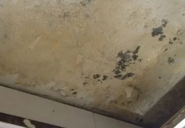 耿马阳台漏水维修公司分享下耿马卫生间渗水维修需要注意哪些问题。